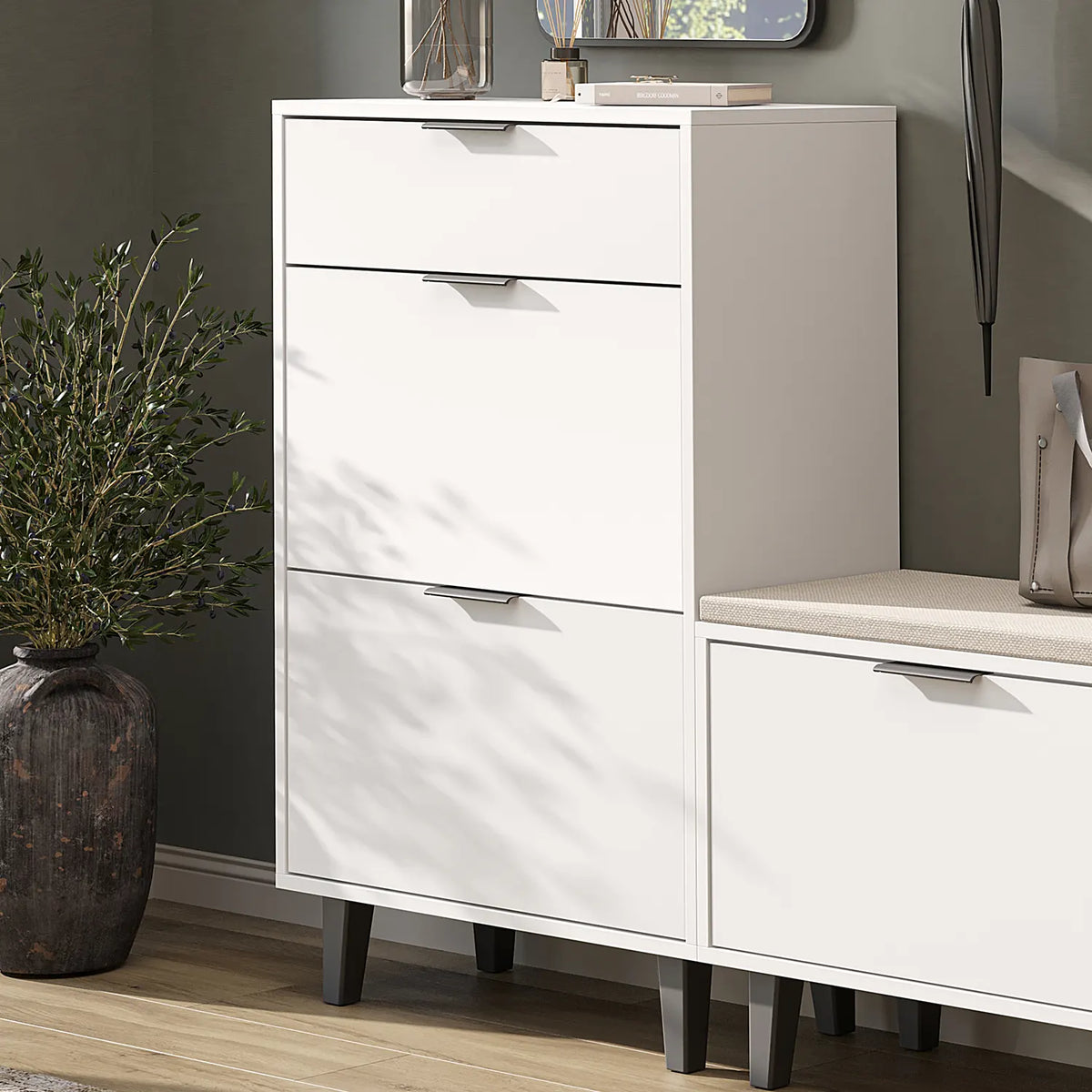 Roomart Schuhschrank NORD in Weiß  mit 2 Schuhklappen und Schublade im Flur