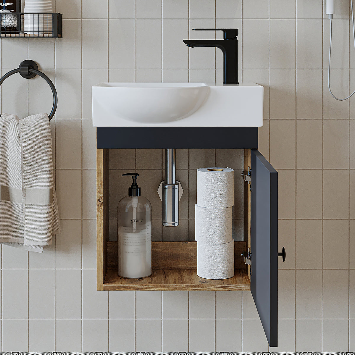Geöffneter PUNTO Unterschrank mit Innenhöhe von ca. 37 cm